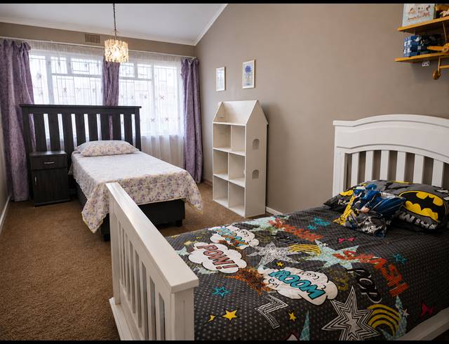 2 BEDROOM DUPLEX FOR SALE IN THREE RIVERS PROPER